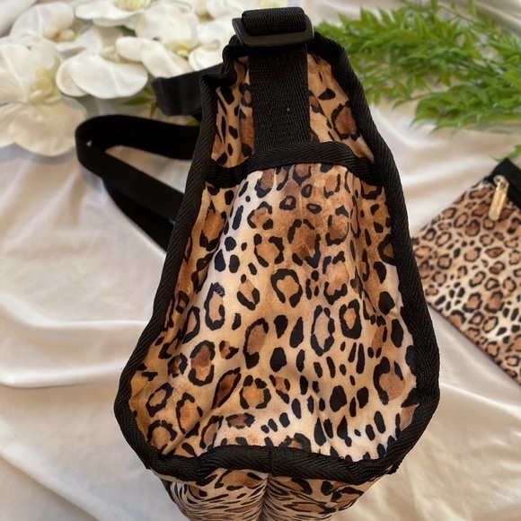 LeSportsac Ombré Cheetah Deluxe Shoulder Satchel - Picture 7 of 13